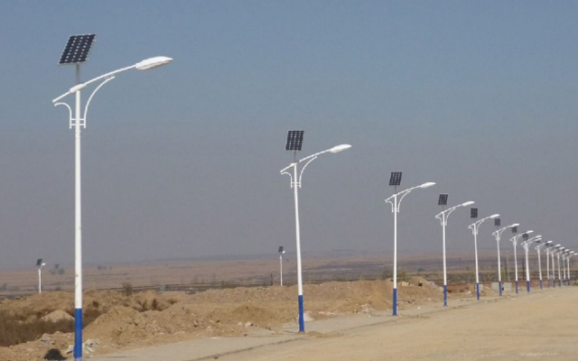 太陽(yáng)能led路燈 太陽(yáng)能led路燈