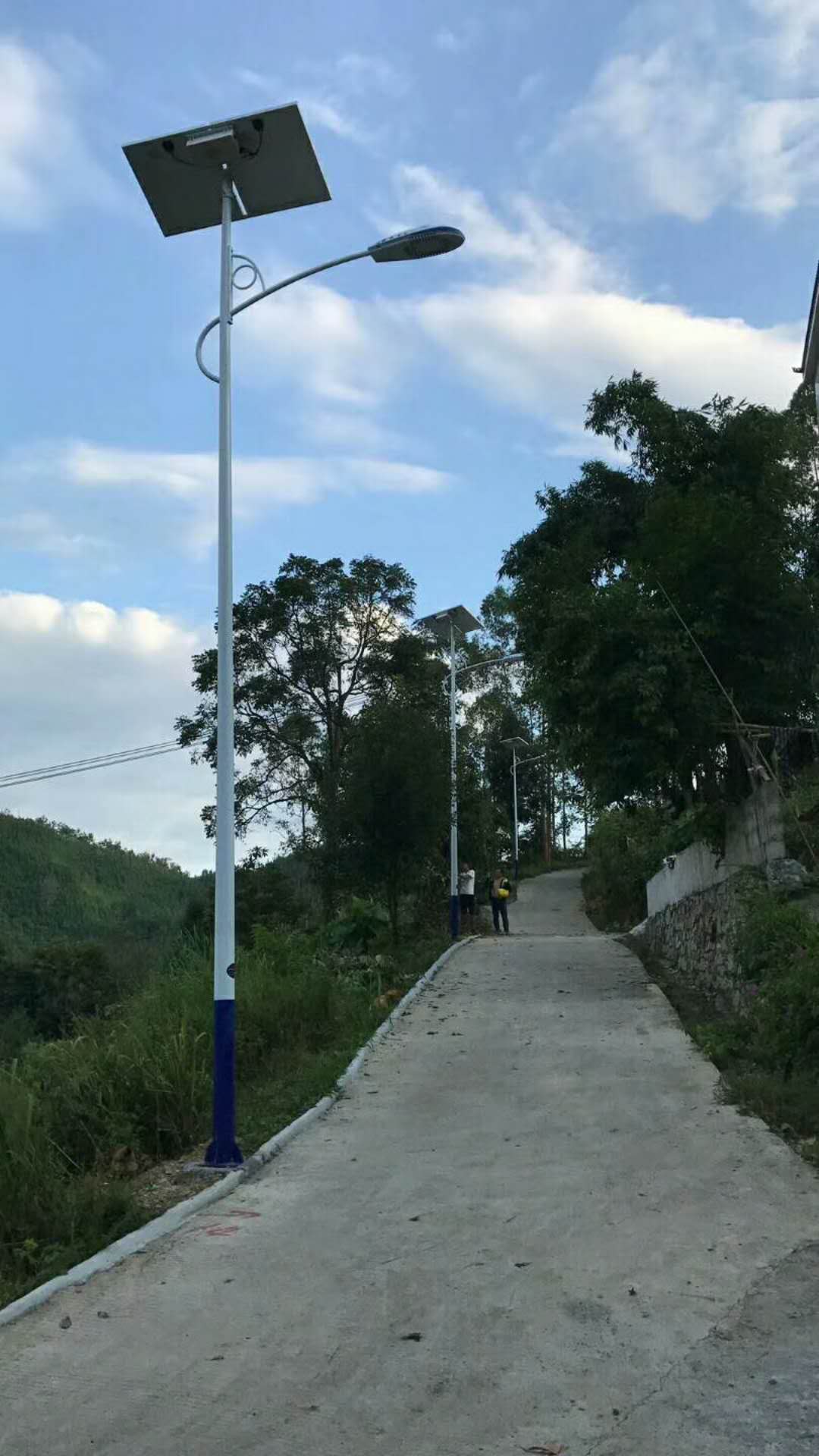 湖南農村太陽(yáng)能路燈 湖南農村太陽(yáng)能路燈