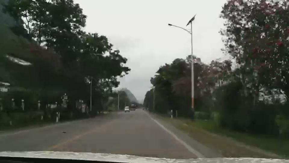 太陽(yáng)能路燈 太陽(yáng)能路燈