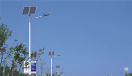 下雨天太陽(yáng)能led路燈還能正常亮燈工作嗎？