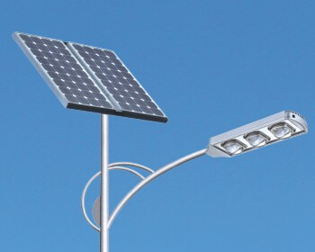 華可：如何判斷太陽(yáng)能路燈的光源質(zhì)量好不好？