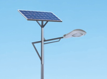 太陽(yáng)能led路燈燈桿如何處理防銹問(wèn)題？