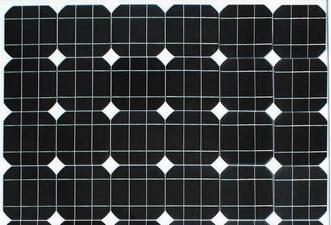 屋頂利用起來(lái)安裝太陽(yáng)能光伏發(fā)電站，收益頗多