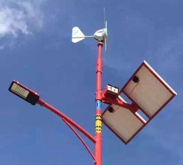 中山特色風(fēng)光互補led路燈安裝讓道路更加光彩動(dòng)人