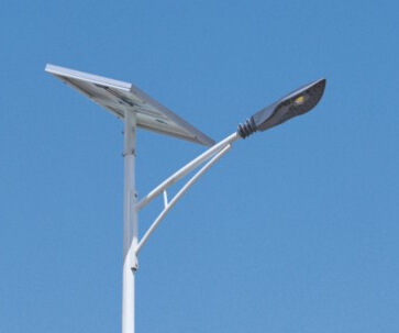 農村led太陽(yáng)能路燈電池板怎么配置？