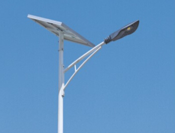 led太陽(yáng)能路燈價(jià)格高低不同如何做好選擇？