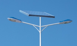 Led太陽(yáng)能路燈燈桿安裝時(shí)需要注意的事項