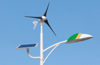 安裝風(fēng)光互補太陽(yáng)能路燈有哪些優(yōu)勢？