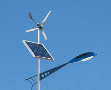 華可為您分析：風(fēng)光互補太陽(yáng)能路燈系統有什么優(yōu)點(diǎn)？