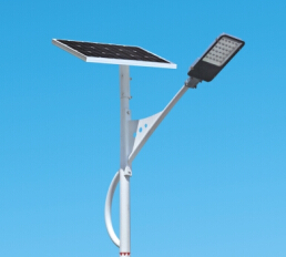 華可教你：怎樣的太陽(yáng)能路燈才是好的？