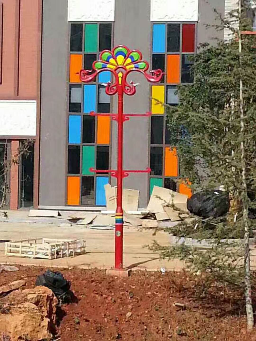 【華可案例】：云南昆明180套led庭院燈到達工地！